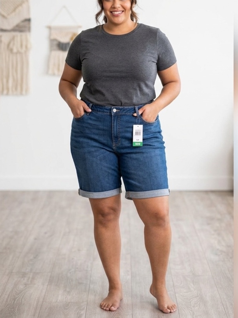 🔥$10 FINAL PRICE🔥NWT Old Navy High-Rise Denim Boyfriend Shorts Size 22 Plus Cuf🧡